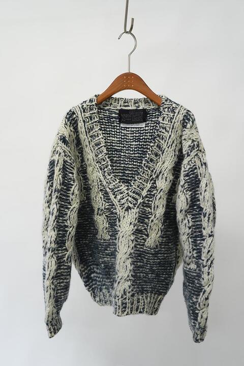 TARA DESIGN - pure wool sweater
